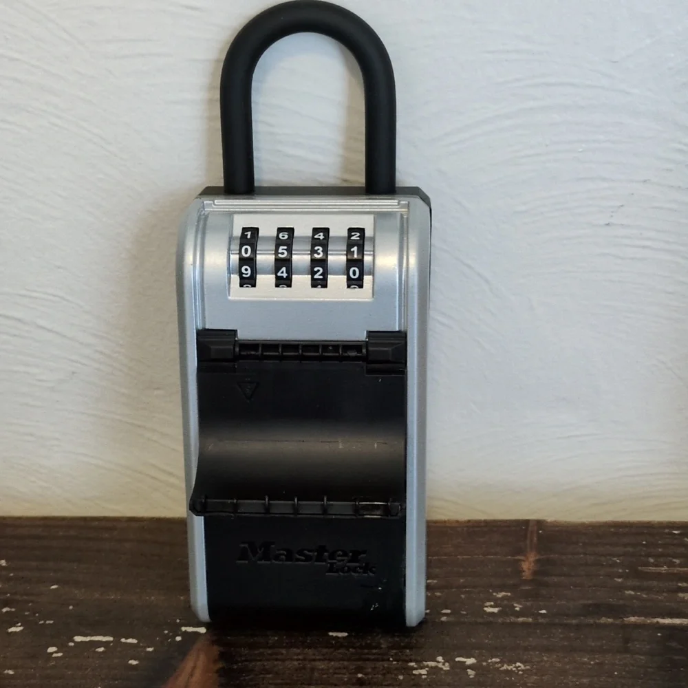 Master Lock Key Lock Box - Picture 4 of 7